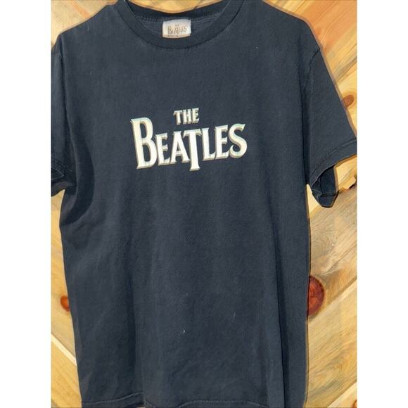 The Beatles T Shirt Medium Black Fruit Of The Loom Apple Store 2005 Y2K - Picture 1 of 4